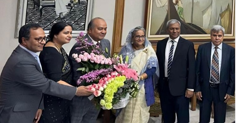 প্রধানমন্ত্রীকে শেয়ারবাজার নিয়ন্ত্রক সংস্থার অভিনন্দন